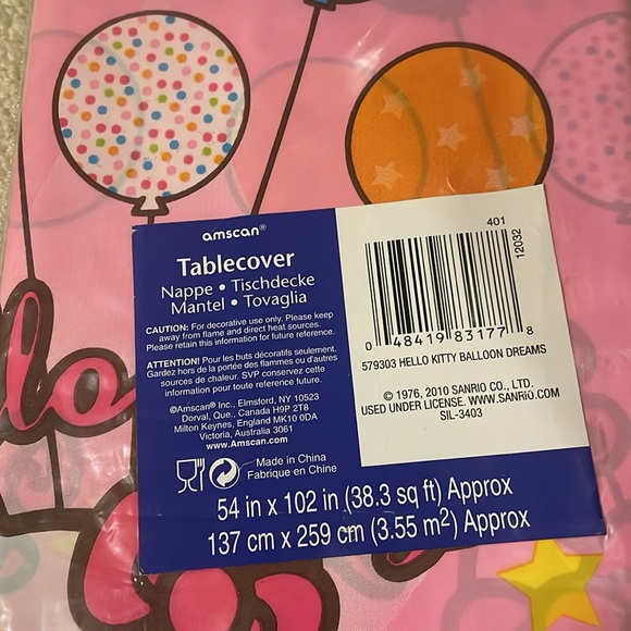 Hello Kitty plastic Tablecover - Picture 3 of 3